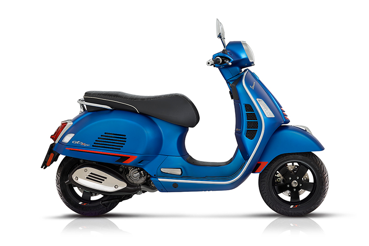 motojoven-moto-vespa-gts-300-hpe-super-sport-e5-azul-750x500