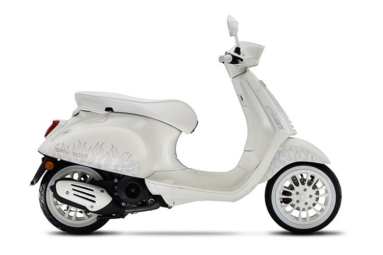 motojoven-vespa-primavera-125-justin-bieber-blanco-750x500px